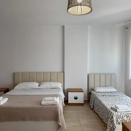 Casa Italia Aparthotel 3*